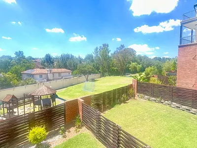 3 Bedroom Apartment To Rent in Midrand - sF3L.webp