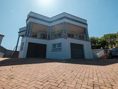 4 Bedroom House For Sale in La Mercy - HIJ2.webp