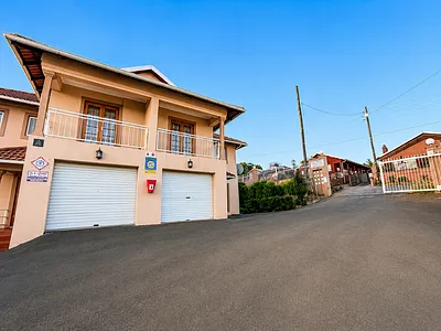 3 Bedroom Townhouse For Sale in Pietermaritzburg - RzC3.webp