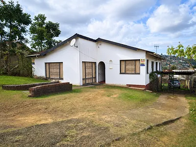 4 Bedroom House For Sale in Pietermaritzburg - 8JOc.webp