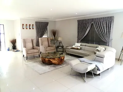 4 Bedroom House For Sale in Umhlanga - img