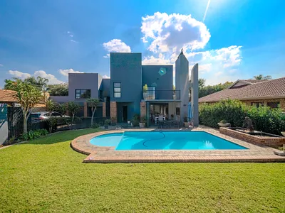 4 Bedroom House To Rent in Pretoria - EWi0.webp