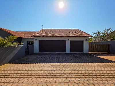 4 Bedroom House For Sale in Pretoria - img