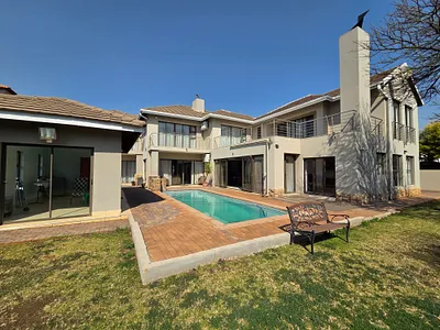 4 Bedroom House To Rent in Pretoria - fyJ1.webp