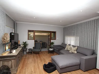 3 Bedroom Townhouse To Rent in Pretoria - img