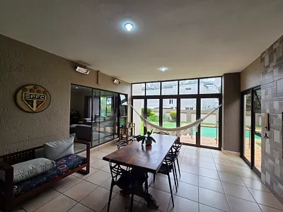 4 Bedroom House To Rent in Pretoria - img