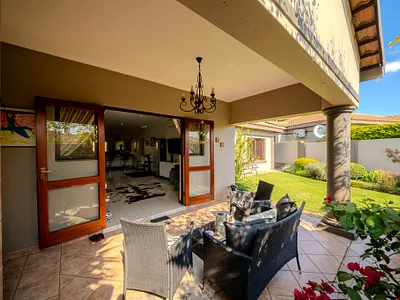 3 Bedroom Townhouse For Sale in Pretoria - img