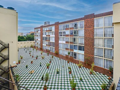 1 Bedroom Apartment To Rent in Johannesburg - FdQB.webp