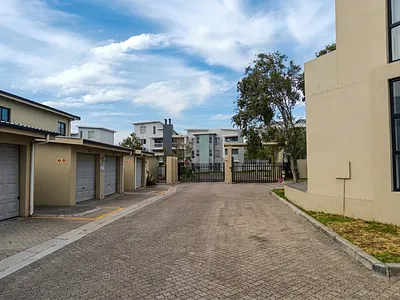 3 Bedroom Apartment To Rent in Milnerton - Yys8.webp