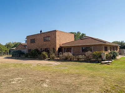 4 Bedroom House For Sale in Kraaifontein - AIde.webp
