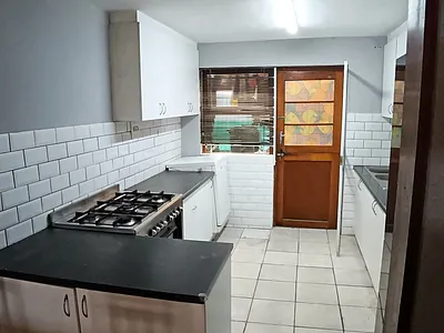 3 Bedroom Townhouse For Sale in Labiance Estate, Bellville - as2X.webp
