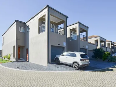 3 Bedroom House To Rent in Brackenfell - 89Fg.webp