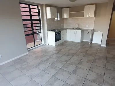 3 Bedroom Apartment To Rent in Milnerton - yZkj.webp