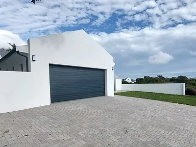 4 Bedroom House For Sale in St Helena Bay - Gv6S.webp