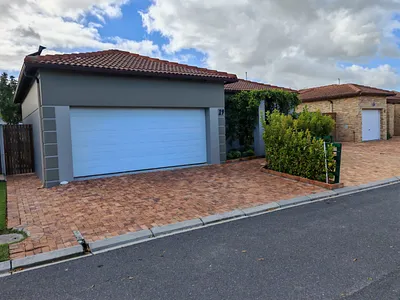 3 Bedroom House To Rent in Brackenfell - UtaB.webp