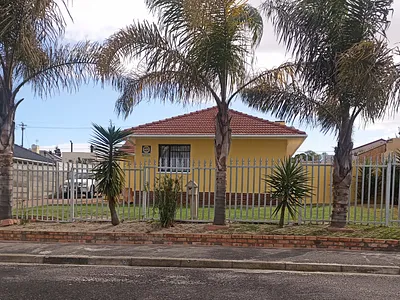 3 Bedroom House To Rent in Labiance Estate, Bellville - 5aCG.webp