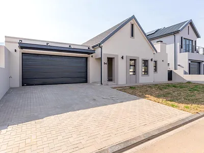 3 Bedroom House For Sale in Altona Village, Worcester - 108J.webp