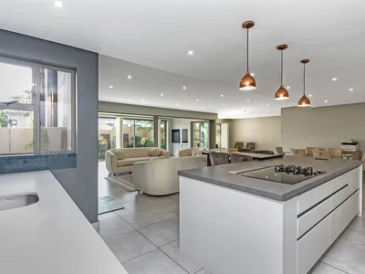 6 Bedroom Townhouse To Rent in Sandton - pCMG.webp