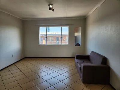 2 Bedroom Apartment For Sale in Kempton Park - E2qr.webp