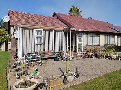 3 Bedroom House For Sale in Kempton Park - CMZk.webp