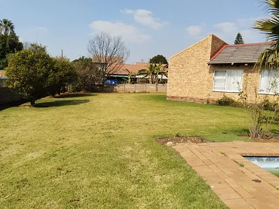 3 Bedroom House To Rent in Edenvale - DIL9.webp