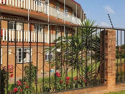 1 Bedroom Apartment For Sale in Kempton Park - zYf4.webp