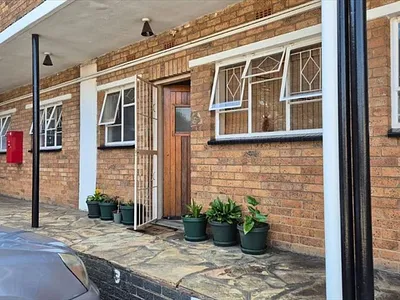 2 Bedroom Apartment For Sale in Kempton Park - FYI9.webp