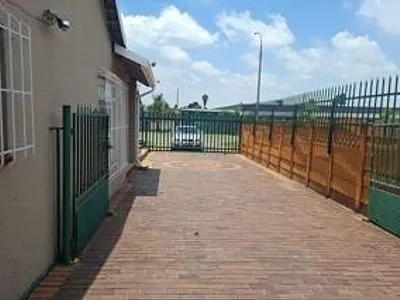 4 Bedroom House For Sale in Boksburg - T0kH.webp