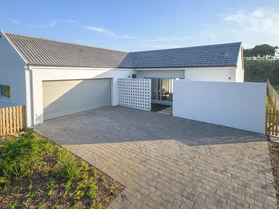 Vacant Land For Sale in Ballito - nFHt.webp