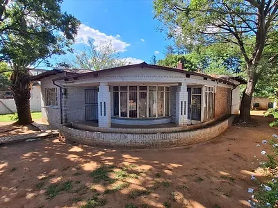 10 Bedroom House For Sale in Kempton Park - 9S6N.webp