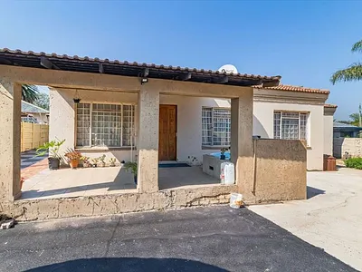 3 Bedroom House For Sale in Kempton Park - C7ya.webp