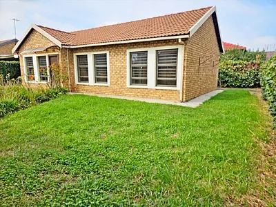 3 Bedroom Townhouse For Sale in Kempton Park - muYj.webp