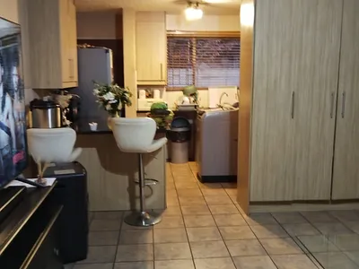 2 Bedroom Apartment To Rent in Kempton Park - 26Z7.webp