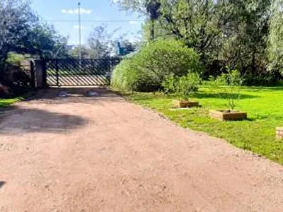 3 Bedroom House For Sale in Kempton Park - Fzrg.webp