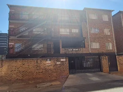 2 Bedroom Apartment For Sale in Kempton Park - 5xo3.webp