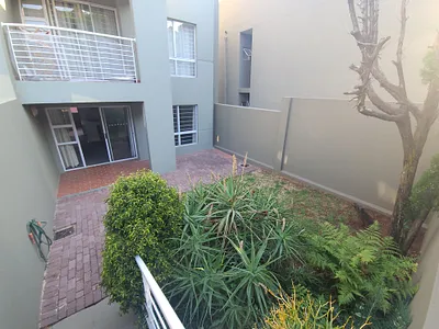 1 Bedroom Apartment To Rent in Johannesburg - YILn.webp