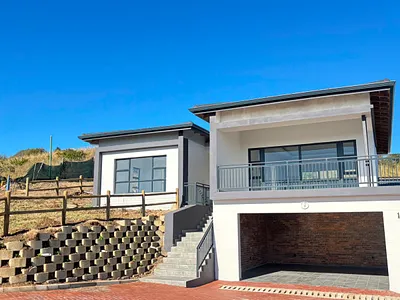 3 Bedroom Townhouse For Sale in Ballito - nd1C.webp