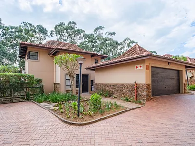 4 Bedroom Apartment To Rent in Ballito - SXIO.webp