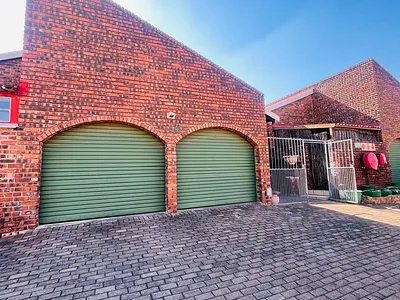 3 Bedroom Townhouse For Sale in Kempton Park - mYVa.webp