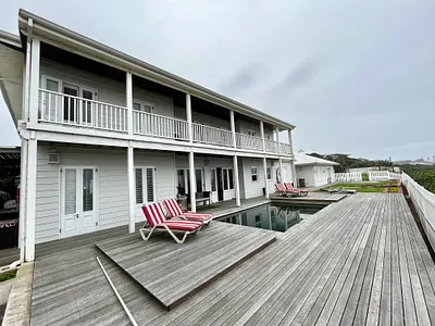 7 Bedroom House To Rent in Ballito - 96Ru.webp
