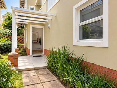 3 Bedroom Townhouse For Sale in Mount Edgecombe - oG6T.webp