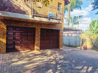 3 Bedroom House To Rent in Kempton Park - img