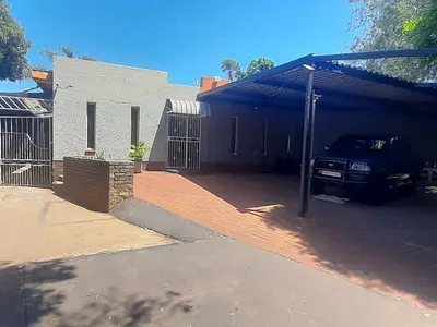 4 Bedroom House For Sale in Kempton Park - wnMY.webp