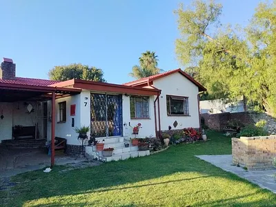 3 Bedroom House For Sale in Kempton Park - jSCH.webp
