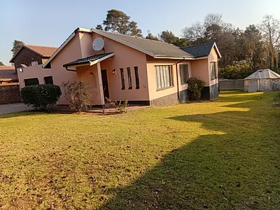 3 Bedroom House For Sale in Kempton Park - 5kfh.webp