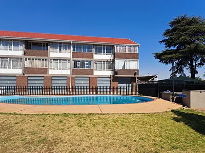 2 Bedroom Apartment For Sale in Kempton Park - MpUL.webp