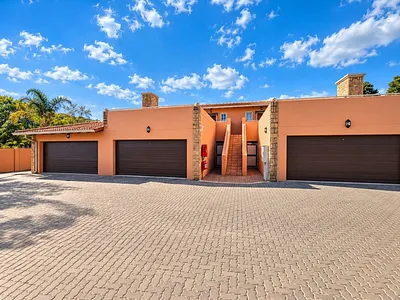 3 Bedroom Apartment For Sale in Kempton Park - ayGr.webp