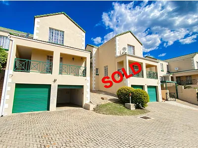 3 Bedroom Apartment For Sale in Pretoria - yK8l.webp
