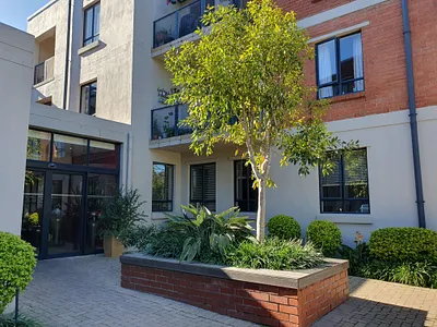1 Bedroom Apartment For Sale in Cape Town - nzg1.webp