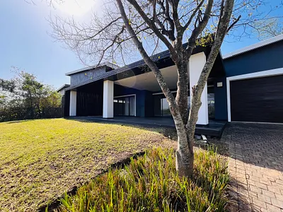 4 Bedroom House For Sale in Ballito - p9Qj.webp